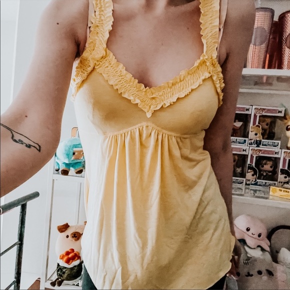 Vintage Tops - FINAL SALE / VTG Ruffled Yellow Flowy Y2K Cami